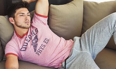 Guys with grey sweatpants. Things To Know About Guys with grey sweatpants. 